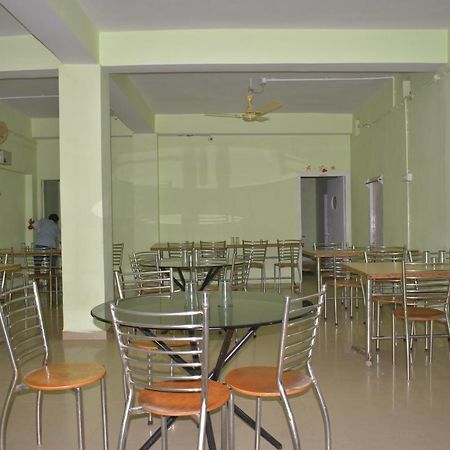 Hotel Diamond Plaza Rājgīr Buitenkant foto